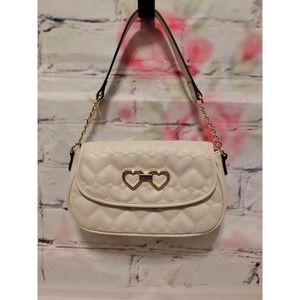 Juicy Couture Straight From The Heart Shoulder Bag In Cream